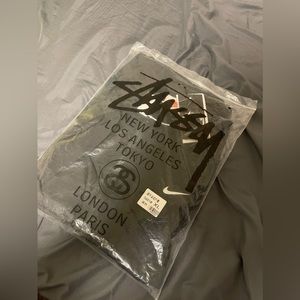Selling a Stussy X Nike Wind jacket. Size XL